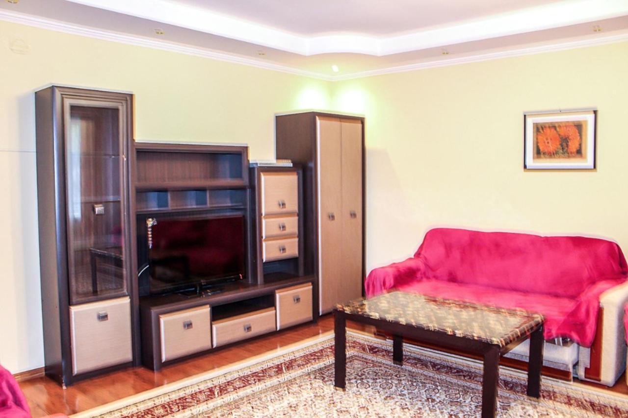 Tolebaeva 65 Apartment Almaty Luaran gambar
