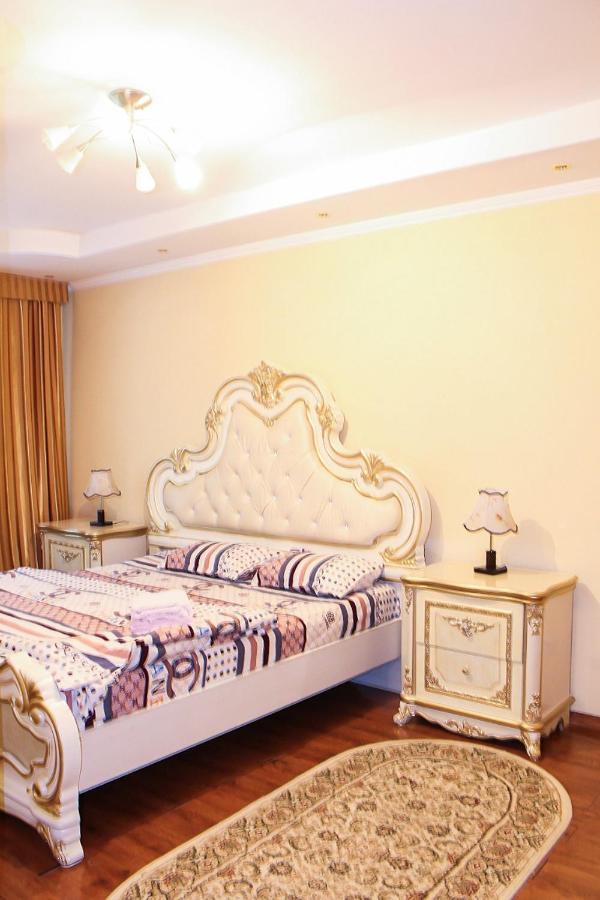 Tolebaeva 65 Apartment Almaty Luaran gambar