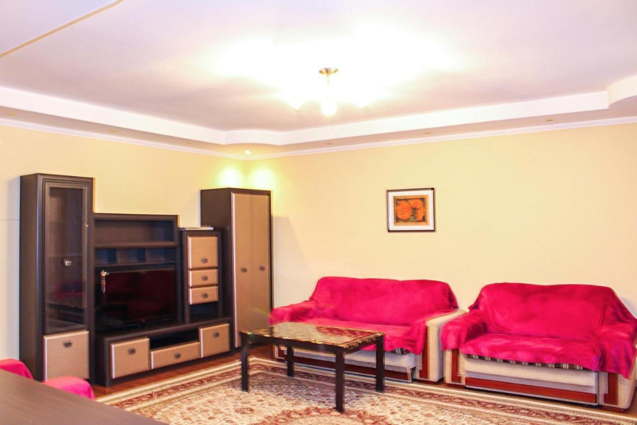 Tolebaeva 65 Apartment Almaty Luaran gambar